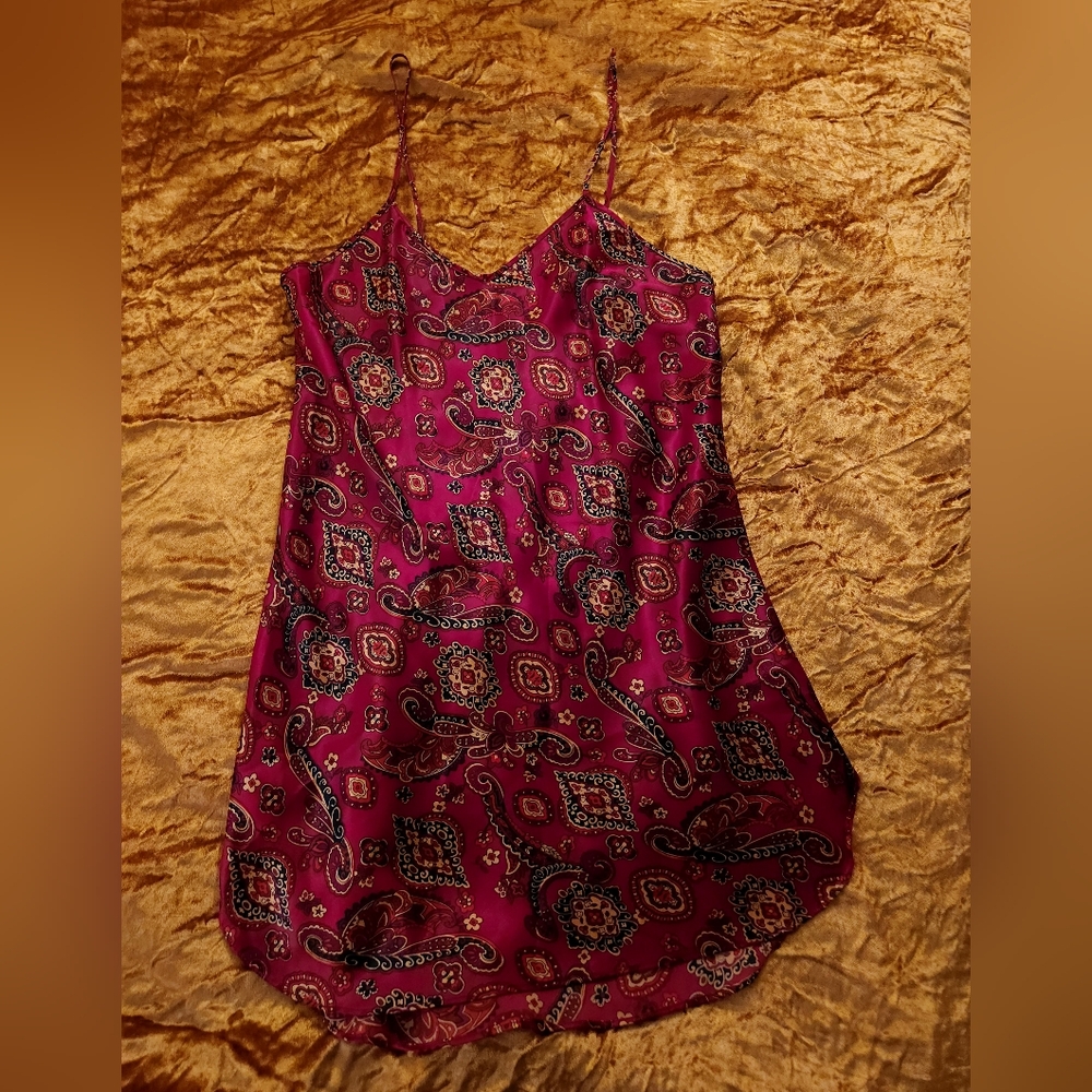 Vintage Red Paisley Mini Dress - Picture 3 of 9
